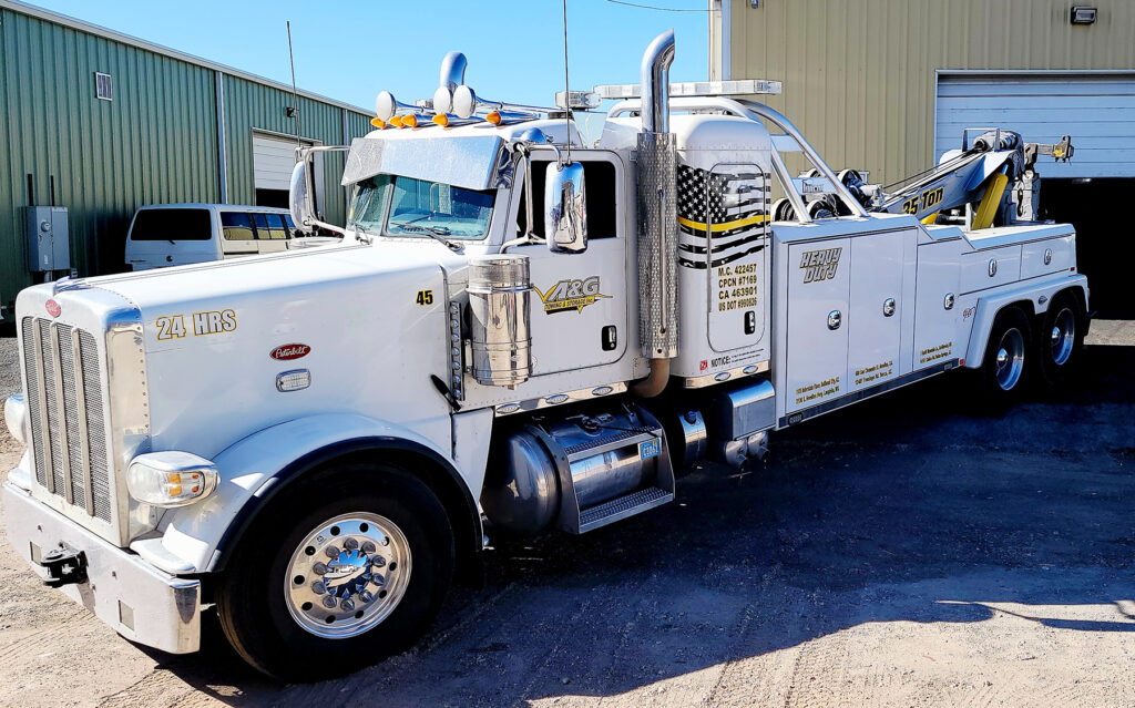 Custom tow truck wrap